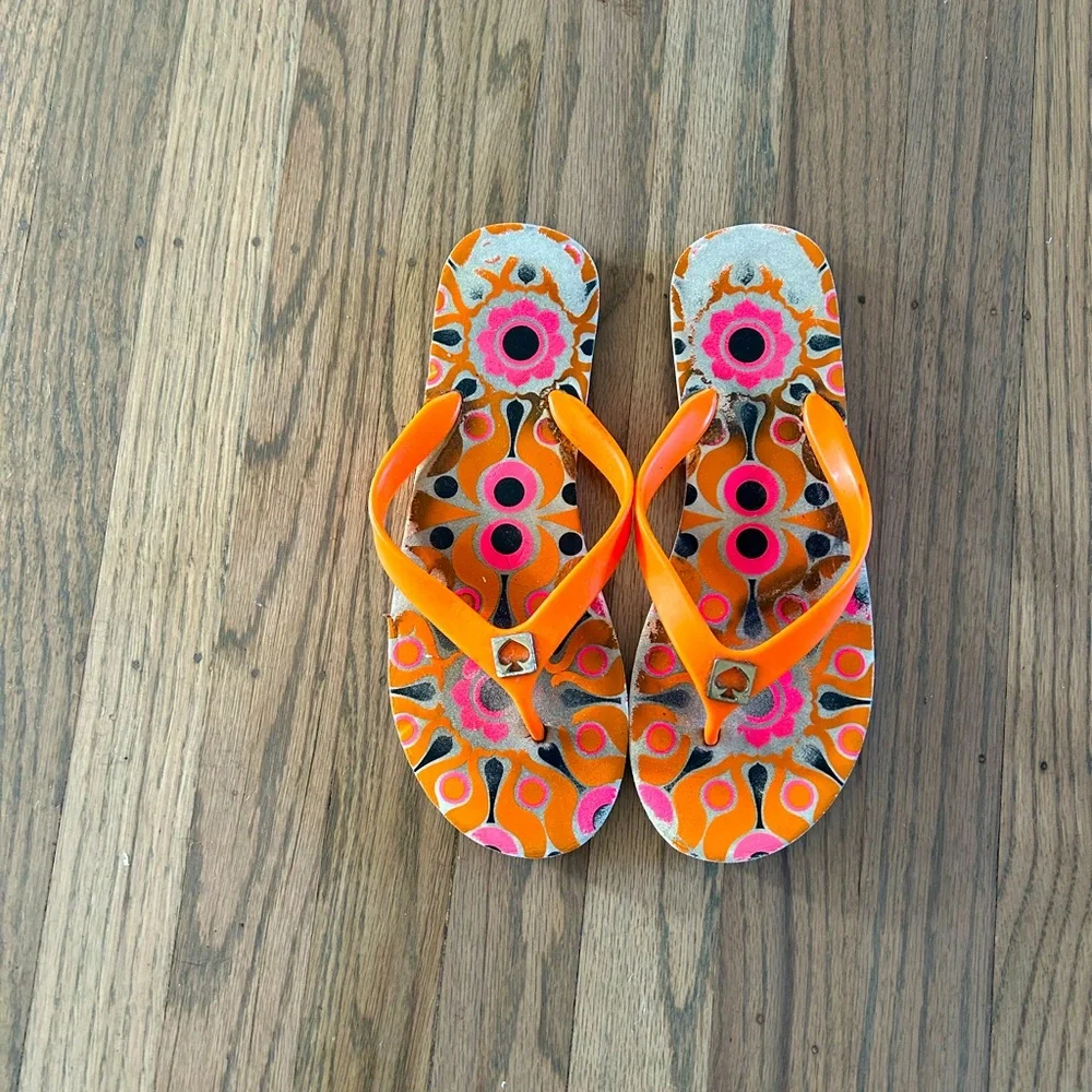 Kate Spade Flip Flops - Picture 1 of 3